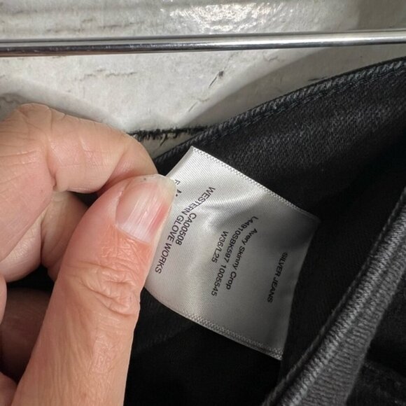 Silver Jeans Avery Skinny crop black distressed jeans size 36 - Picture 4 of 8